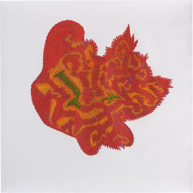 Slow Motion Red – Abstrakte, geschwungene Formen in Rot, Gelb und Grün auf weißem Hintergrund.